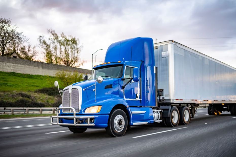 Seguro de camiones todo riesgo: 5 Beneficios de contratarlo
